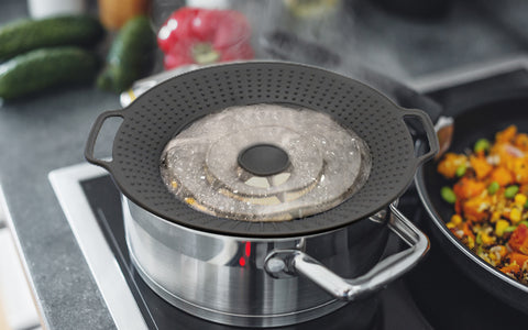 Boil Over Spill Stopper Safeguard Lid Cover for Pots And Pans