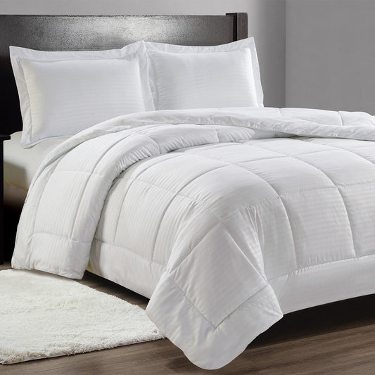 Luxurious 3-Piece Comforter Set – All-Season Bedding with 1 Comforter and 2 Pillow Shams – Queen Size, White – Lightweight, Fade-Resistant, Easy-Care Bedroom Set