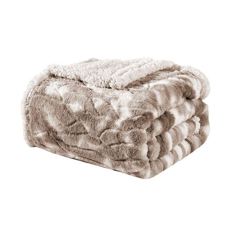 Alaska Sherpa Plush Blanket – Ultra Soft Microfiber Throw for Bed or Couch – Lightweight, Cozy, Machine Washable – Queen and King Sizes