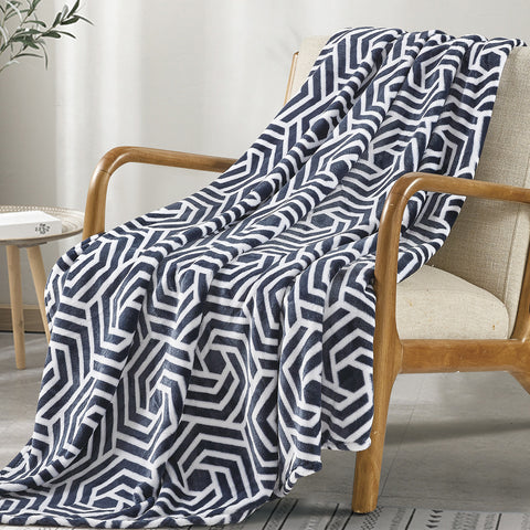Luxurious Micro Plush Throw Blanket – Ultra Soft 50" x 70" Lightweight Fleece for Couch, Bed, and Home Décor – 100% Polyester, Machine Washable