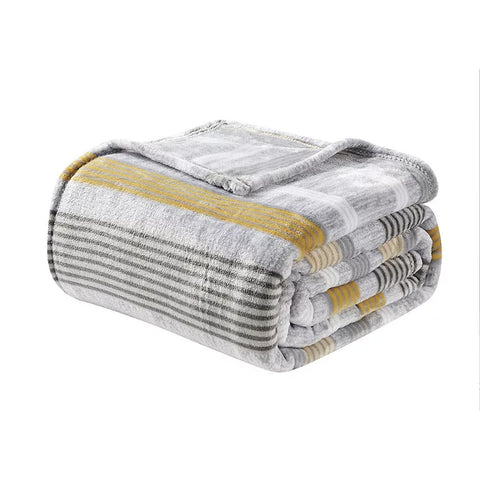 Ultra Soft Plush Throw Blanket – Lightweight 50" x 60" All-Season Blanket for Couch, Bed, or Travel – Warm, Cozy, and Machine Washable
