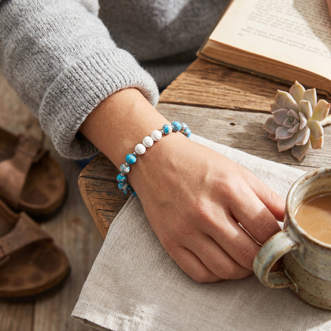 White Lava Stone Aromatherapy Bracelet with 2 Essential Oils – Diffuser Bead Bracelet with Dumbbell Charm (Stretch Fit)