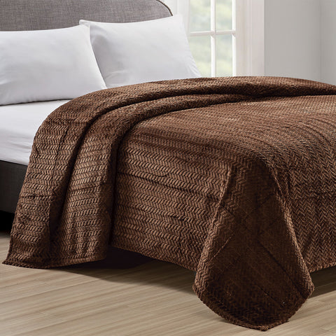 Chevron Braided Micro Plush Blanket – Premium Soft All-Season Blanket – Lightweight, Warm, and Machine Washable
