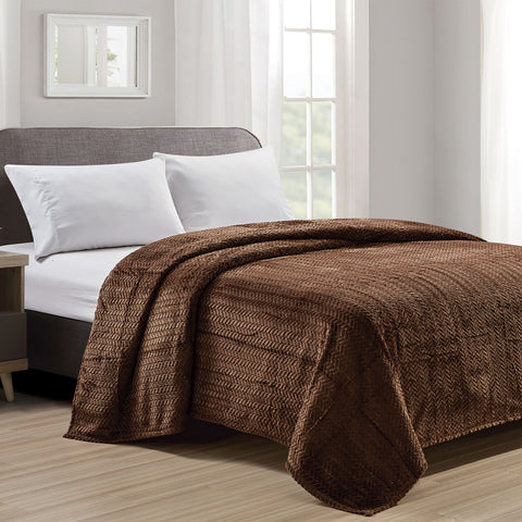 Chevron Braided Micro Plush Blanket – Premium Soft All-Season Blanket – Lightweight, Warm, and Machine Washable