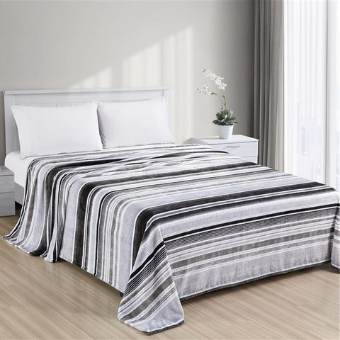 Ultra-Soft Lightweight Printed Bed Blanket – All-Season Microfiber Throw – Queen and King Sizes – Stylish and Comfortable Bedding for Home Use