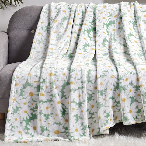 Delightful Daisies Floral Oversized Throw Blanket 60" x 70" Soft Lightweight Polyester Decorative Throw Blanket