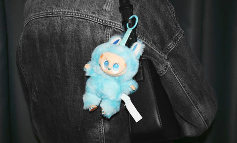 Keychain Accessory Decor, Keychain Decoration backpacks Bag Pendant, Most Viral Plush Doll Pendant for Keys Collection