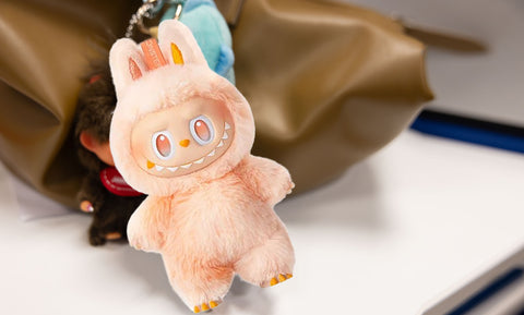 Keychain Accessory Decor, Keychain Decoration backpacks Bag Pendant, Most Viral Plush Doll Pendant for Keys Collection