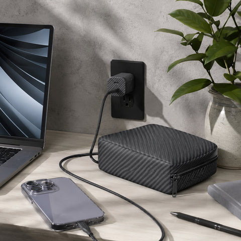 30W USB-C PD Charging Kit – Carbon Fiber Fast Charger Bundle with 6ft 2-in-1 Cable & Travel Pouch