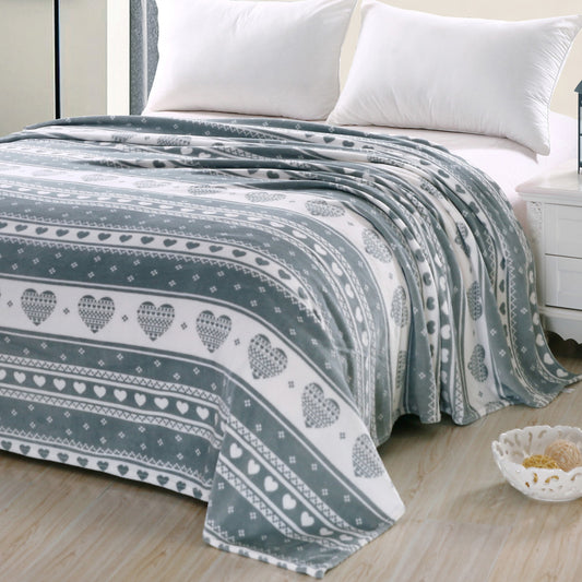 Heartfelt Fleece Blanket – Soft and Cozy Micro Plush Throw for Bed, Couch, or Dorm – Lightweight, Breathable Blanket