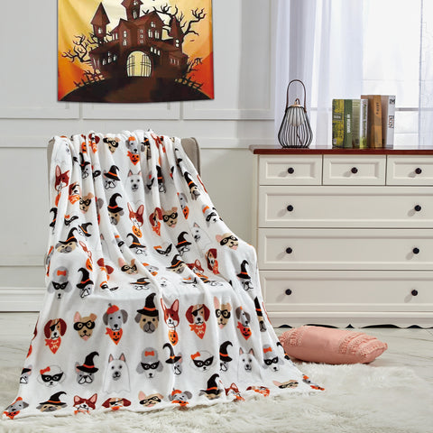 Ultra Soft Micro Plush Halloween Themed 50" x 60" Throw Blanket –  Cozy Blanket for Couch, Bed, or Living Room – Lightweight, Warm, All-Season Comfort, Machine Washable