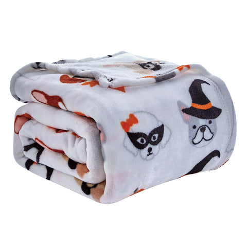 Ultra Soft Micro Plush Halloween Themed 50" x 60" Throw Blanket –  Cozy Blanket for Couch, Bed, or Living Room – Lightweight, Warm, All-Season Comfort, Machine Washable