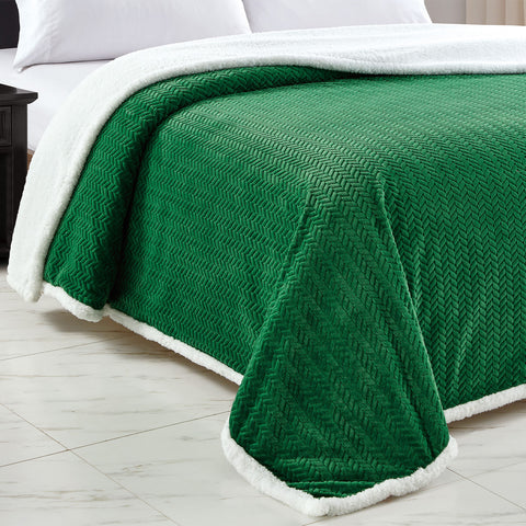 Jacquard Micro Plush Braided Blanket – Premium Ultra Soft Oversized All-Season Blanket – Lightweight, Warm, Machine Washable