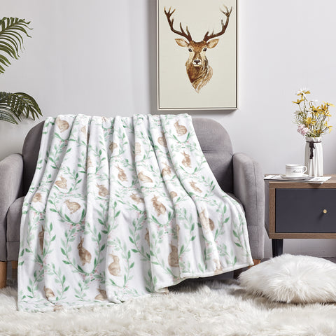 Luxurious Micro Plush Throw Blanket – Ultra Soft 50" x 70" Lightweight Fleece for Couch, Bed, and Home Décor – 100% Polyester, Machine Washable