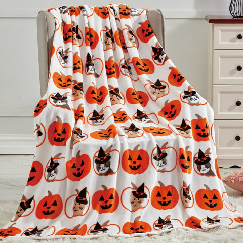 Ultra Soft Micro Plush Halloween Themed 50" x 60" Throw Blanket –  Cozy Blanket for Couch, Bed, or Living Room – Lightweight, Warm, All-Season Comfort, Machine Washable