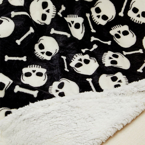 Ultra Soft Skull & Bones Halloween Sherpa Throw Blanket – 50" x 60" Cozy Micro Plush Blanket for Couch, Bed, or Living Room – Lightweight, Warm, All-Season Comfort, Machine Washable