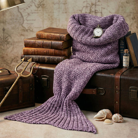 Knitted Mermaid Tail Blanket – Cozy Lap Cover for Kids and Adults