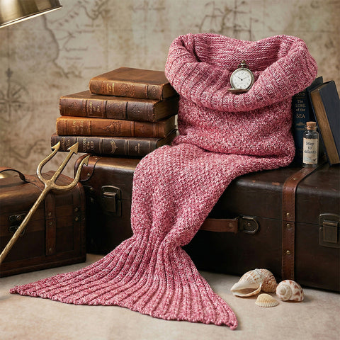 Knitted Mermaid Tail Blanket – Cozy Lap Cover for Kids and Adults