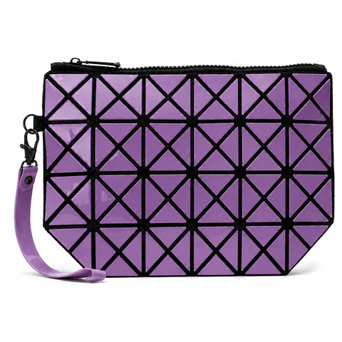 Geometric Expressly-Noted Clutch Evening Clutch Bag with Geometric Pattern and Zipper Closure