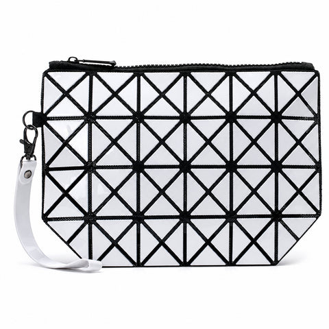 Geometric Expressly-Noted Clutch Evening Clutch Bag with Geometric Pattern and Zipper Closure