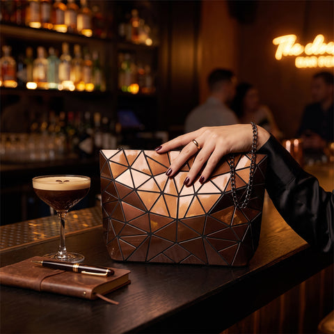 Geometric Night-Shift Handbag Modern Shoulder Bag with Chain-Link Strap and Zipper Closure