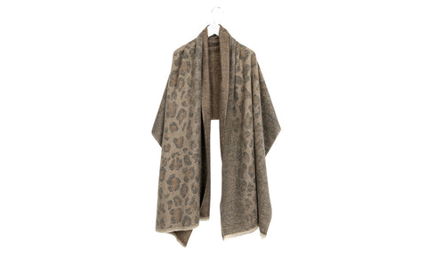 Women's Oversized Ultra-Soft Soho Blanket Scarf with Fringed Edges